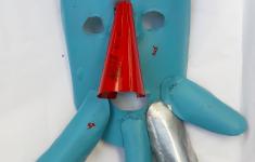 Máscara de lata pintada II